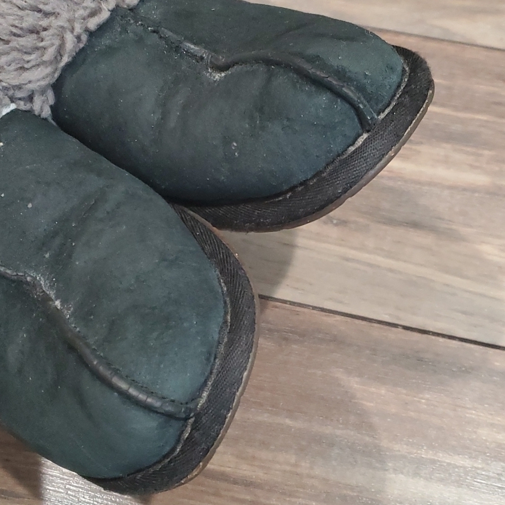 UGG Women Insulated lined Sheepskin fur slippers flat flip flip sz 7 - Picture 6 of 11